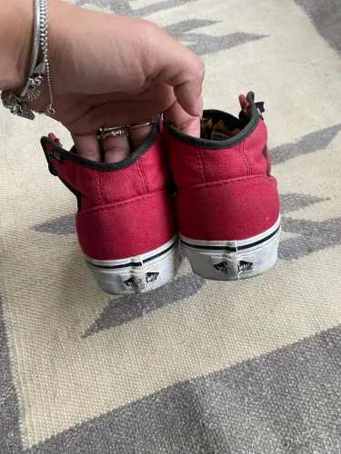 Vans Lo-Mid vintage. 