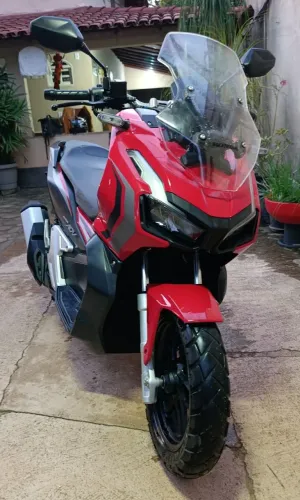 Vendo ADV 150