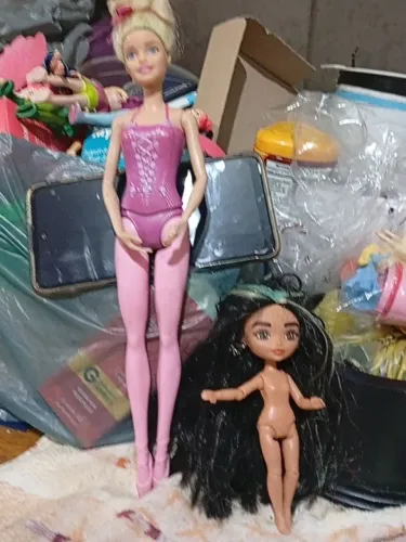 Boneca Barbie Bailarina e mini Barbie