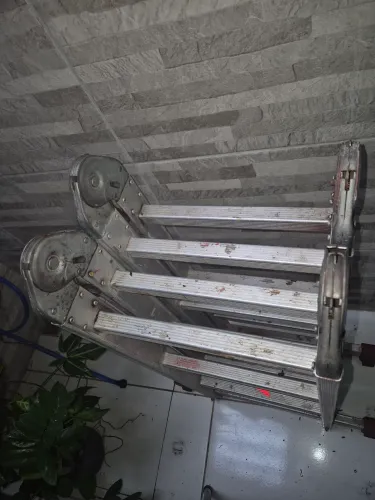Escada articulada