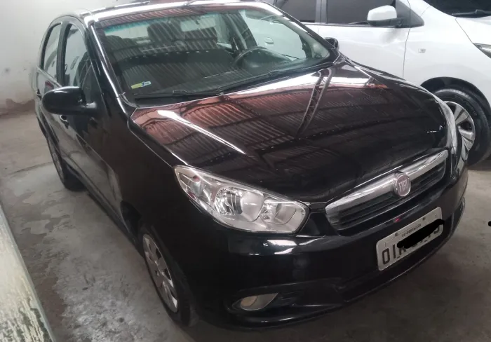 Fiat Grand Siena Attrac. 1.4 EVO F.flex 8V 2013