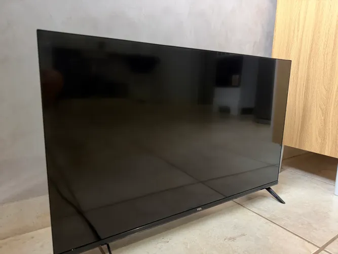 Smart TV TCL SEMP 32? LED Android