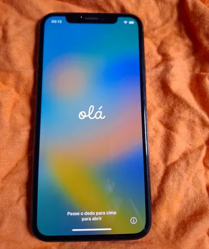 iPhone X 64GB Usado em Bom Estado