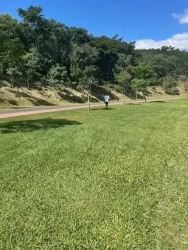 Terreno à venda no Condomínio Quinta da Baroneza em Bragança Paulista - SP