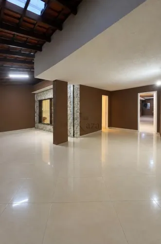 Casa - Jardim Mesquita - Jacareí - 3 Dormitórios - 138m².