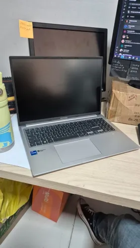 ASUS VIVOBOOK ZERO