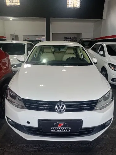 Volkswagen Jetta Comfortline 2.0 T.flex 8V 4P Mec. 2013