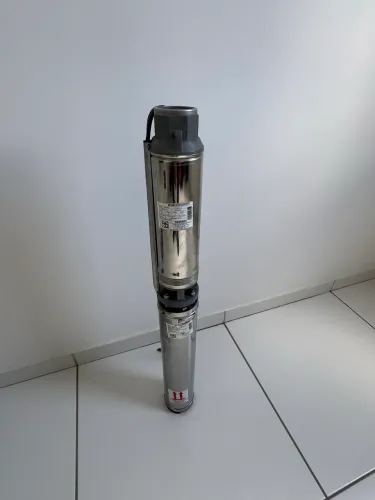 Motobomba Submersa Leão 4R5PA-09 1,5cv 220v TRIFÁSICA + Painel CPDT2