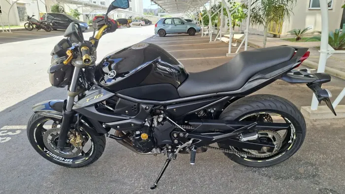 XJ6 Yamaha 600 2010