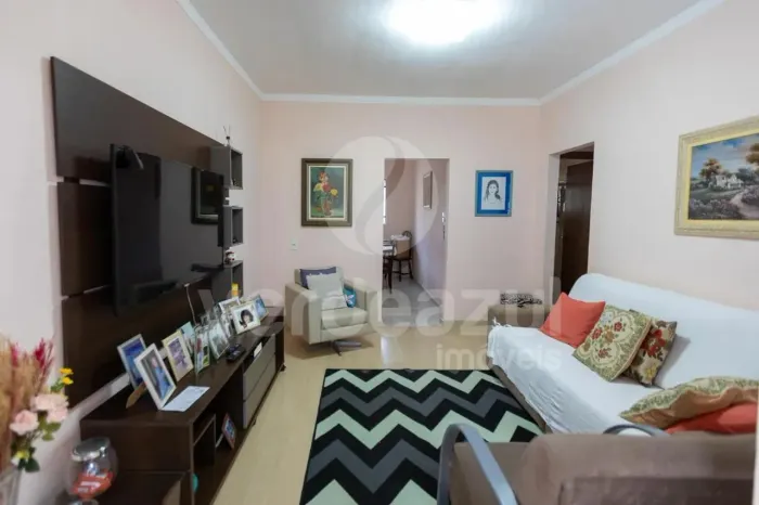 Casa com 4 dormitórios/ Edicula/ 256m² de terreno/ no Vila Nova Campinas-SP