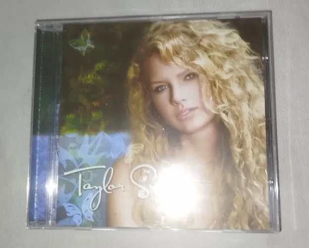 debut taylor swift cd