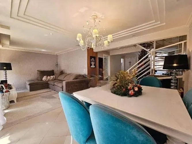 Sobrado em Condomínio à Venda com 180m²  3 Quartos, 4 Banheiros e Quintal Gourmet  Ao Lado