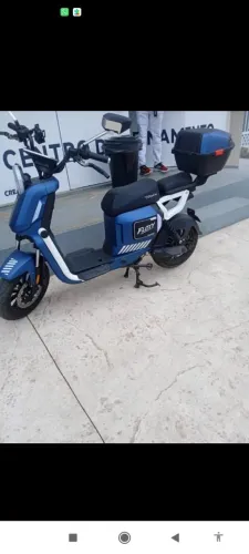 Scooter elétrica. 