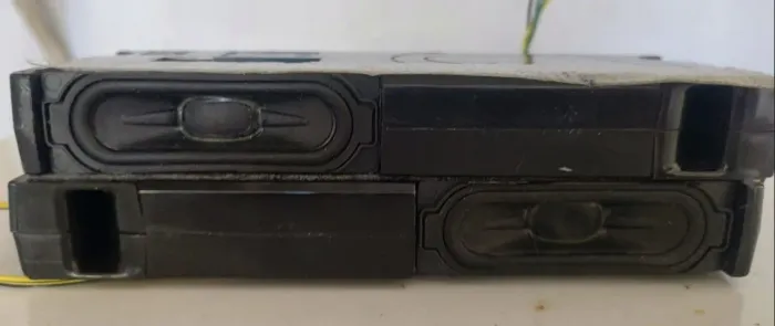 Par de Auto Falante para tv Samsung original usado