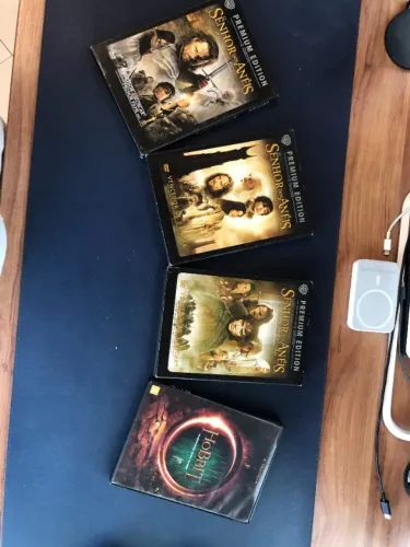 Trilogia senhor dos aneis + Hobbit
