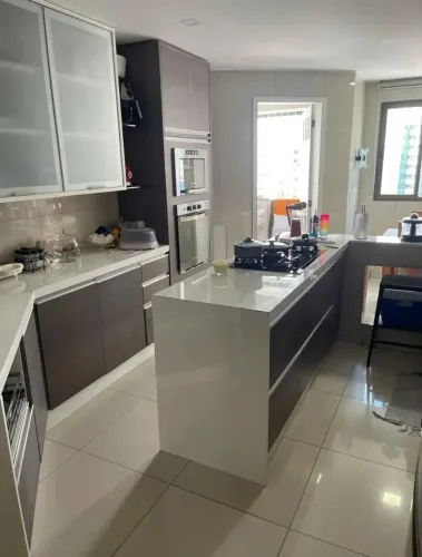 Imóvel com 135m², 4 quartos, 2 vagas, em Boa Viagem - Recife - PE