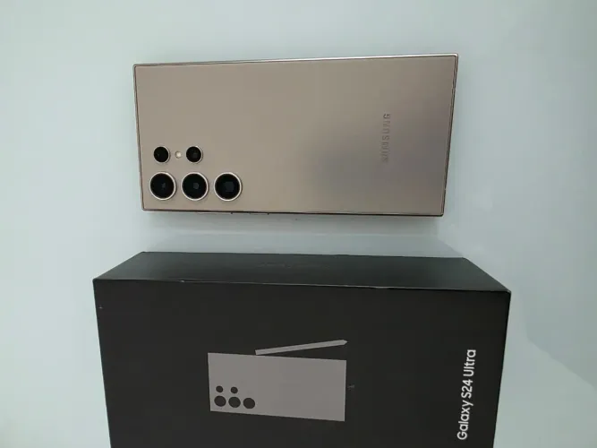 S24 Ultra 256g Titânio na garantia