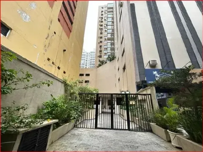 Apartamento para venda possui 92m2 com 2 quartos em Pitangueiras - Guarujá - SP