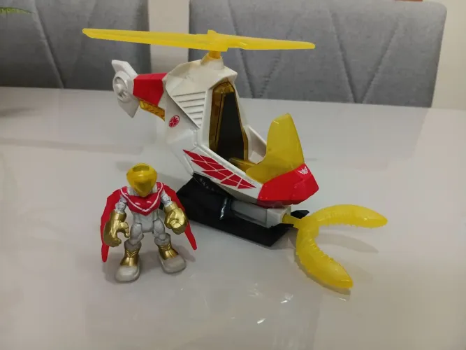 helicóptero Playskool Marvel Super Heroes Falcão - Falcon Talon