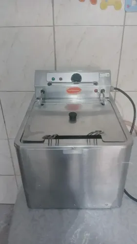 Fritadeira elétrica 18 litros