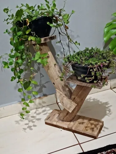 Suporte para vasos de plantas 