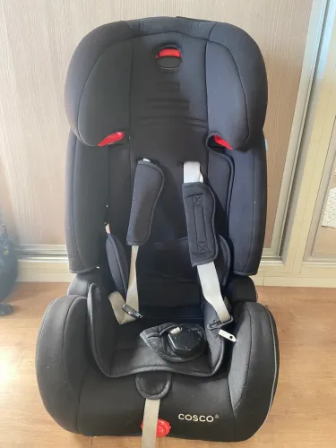 Cadeirinha de carro para criança de até 25kg