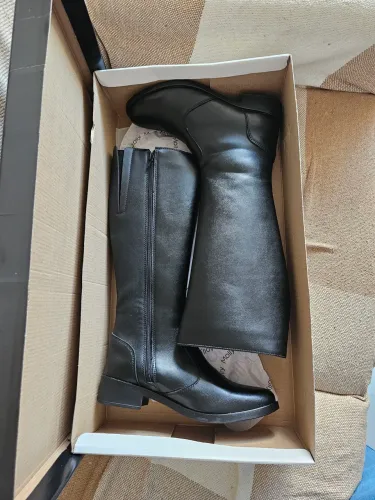 Bota cano alto tamanho 36