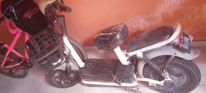 Bicicleta elétrica.