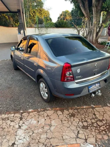 Renault Logan Expression Hi-flex 1.6 8V 4P 2013