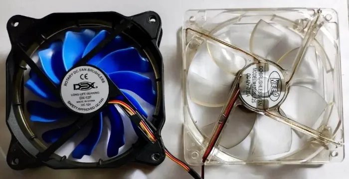 Kit 2 Fans de Gabinete (Coolers) - Azul e Transparente !