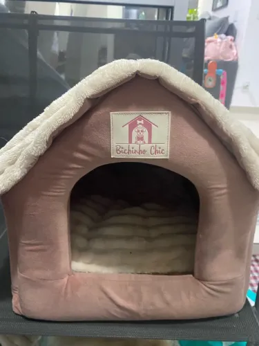 Casinha de cachorro bichinho chique.