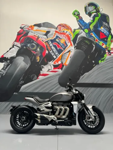 TRIUMPH ROCKET 3 R - 2023