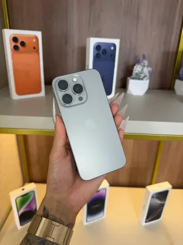 iPhone 15 Pro 128GB Natural IMPECÁVEL