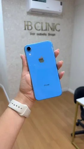 iPhone XR usado