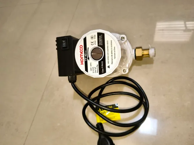 Bomba pressurizadora Komeco TP40 220v