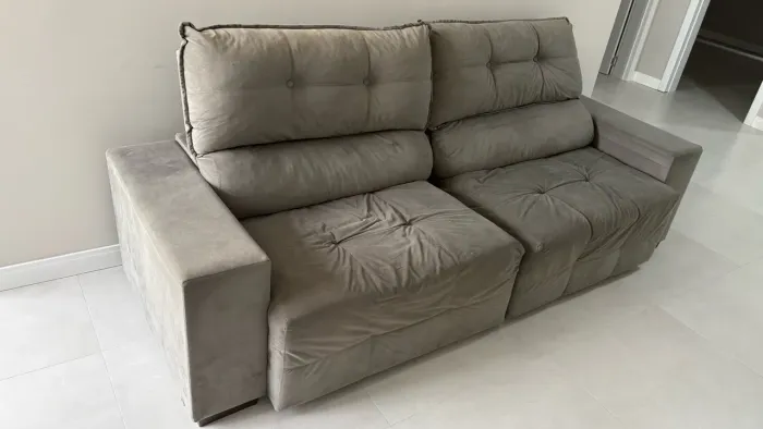 Sofá 4 lugares usado