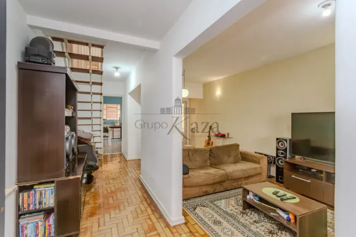 Casa - Perdizes - 4 Dormitórios - 250m².