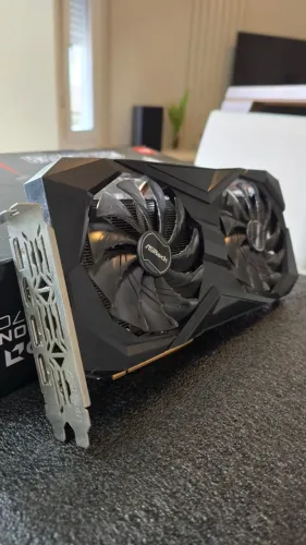 RX 6600 8GB EXCELENTE ESTADO 100%