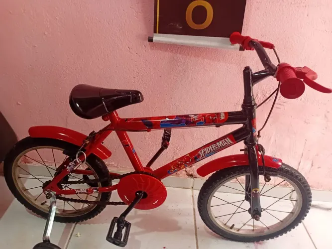 Bicicleta aro 16 novinha do homem aranha