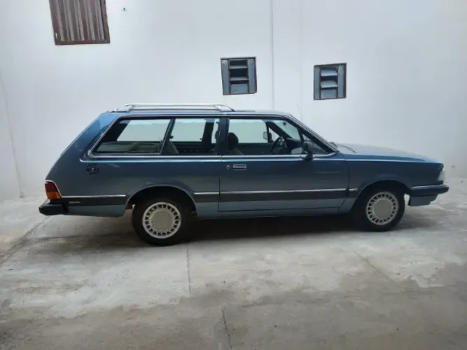 Ford Del Rey Ghia 1.8 / 1.6 2P E 4P 1989