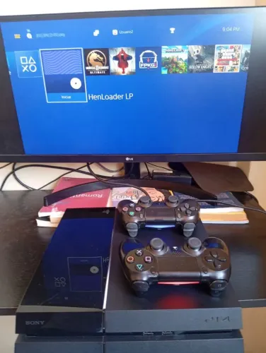PS4 DESTRAVADO COM 2 CONTROLES E LOJA LIBERADA COM TODOS OS JOGOS E GARANTIA
