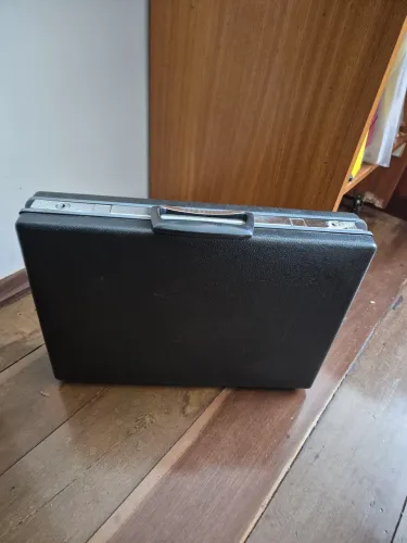 Maleta SAMSONITE, com chave