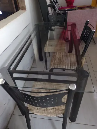 Mesa de cozinha de vidro