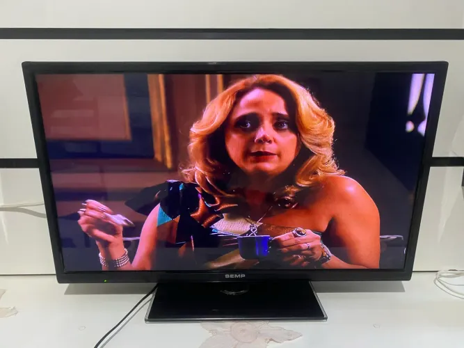 Televisão LED 32 polegadas