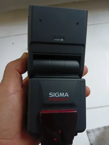 Flash sigma EF-610 (CANON)