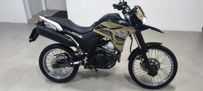 Yamaha Lander 250 ABS, revisada e impecável.