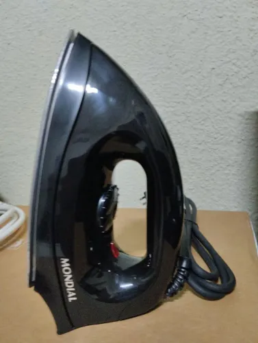 Ferro de passar roupa