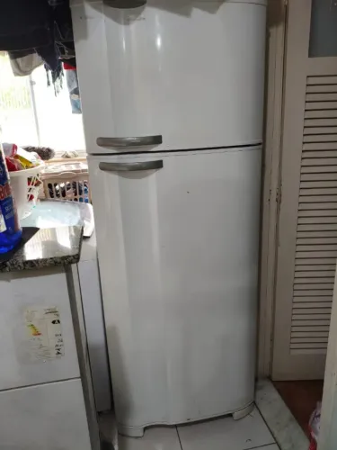 Geladeira Electrolux DC49A