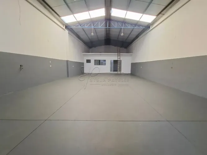 Galpão de 165m² com 01 sala para locação - Jardim Diva Tarla de Carvalho