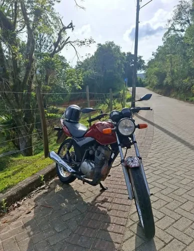 OPORTUNIDADE! MOTO 125cc À VENDA! 